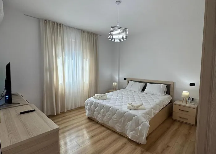 At Port Apartmán Vlorë